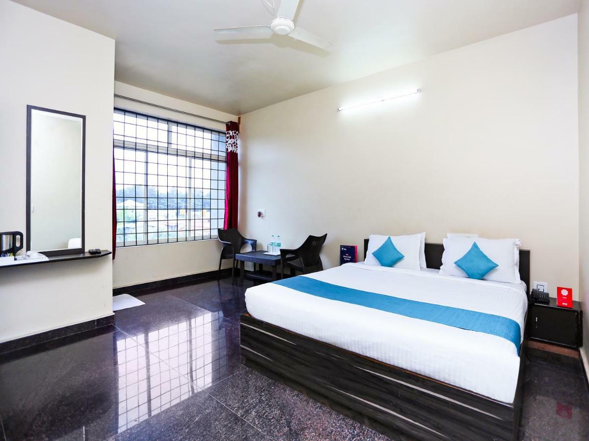 Oyo 9262 Recluse Premiere Hotel Kushalnagar Luaran gambar